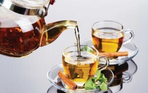دمنوش چای سبز و زعفران